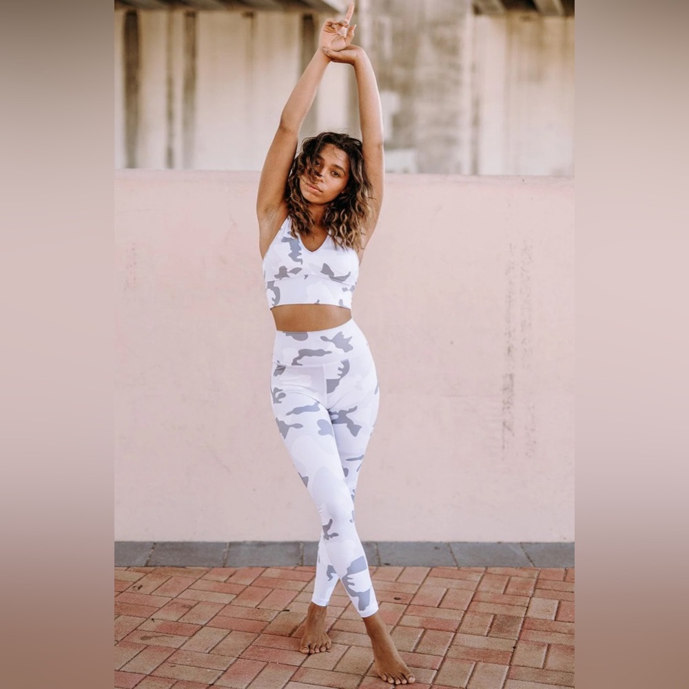 Werk White Camo Leggings YXL | High Waisted Activewear | Yoga Gym Leggings